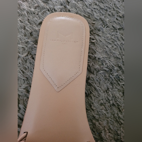 Marc fisher sandals - Picture 5 of 5